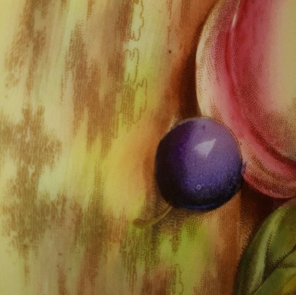 Aynsley Bone China Pedestal Plate - Picture 8 of 9